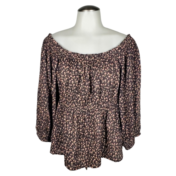 American Eagle Outfitters Tops - AMERICAN EAGLE NWT Babydoll Floral Ruffle Top sz L